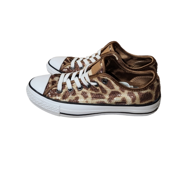Chuck Taylor giraffe print sequined Sneakers Size 7 - Picture 1 of 8